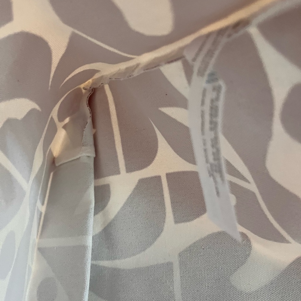Vuori Red and White Tote Bag BNWT - Picture 4 of 5
